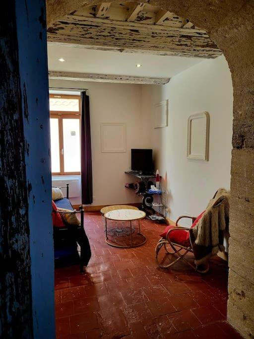 T2 Duplex "Chez Evelyne" Apartamento Remoulins Exterior foto