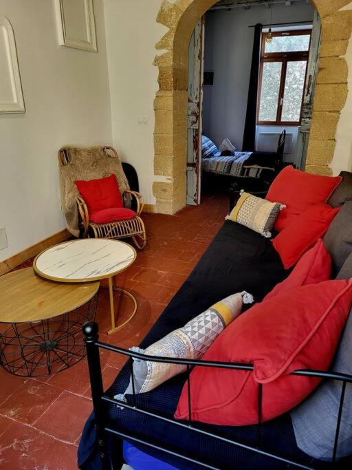 T2 Duplex "Chez Evelyne" Apartamento Remoulins Exterior foto