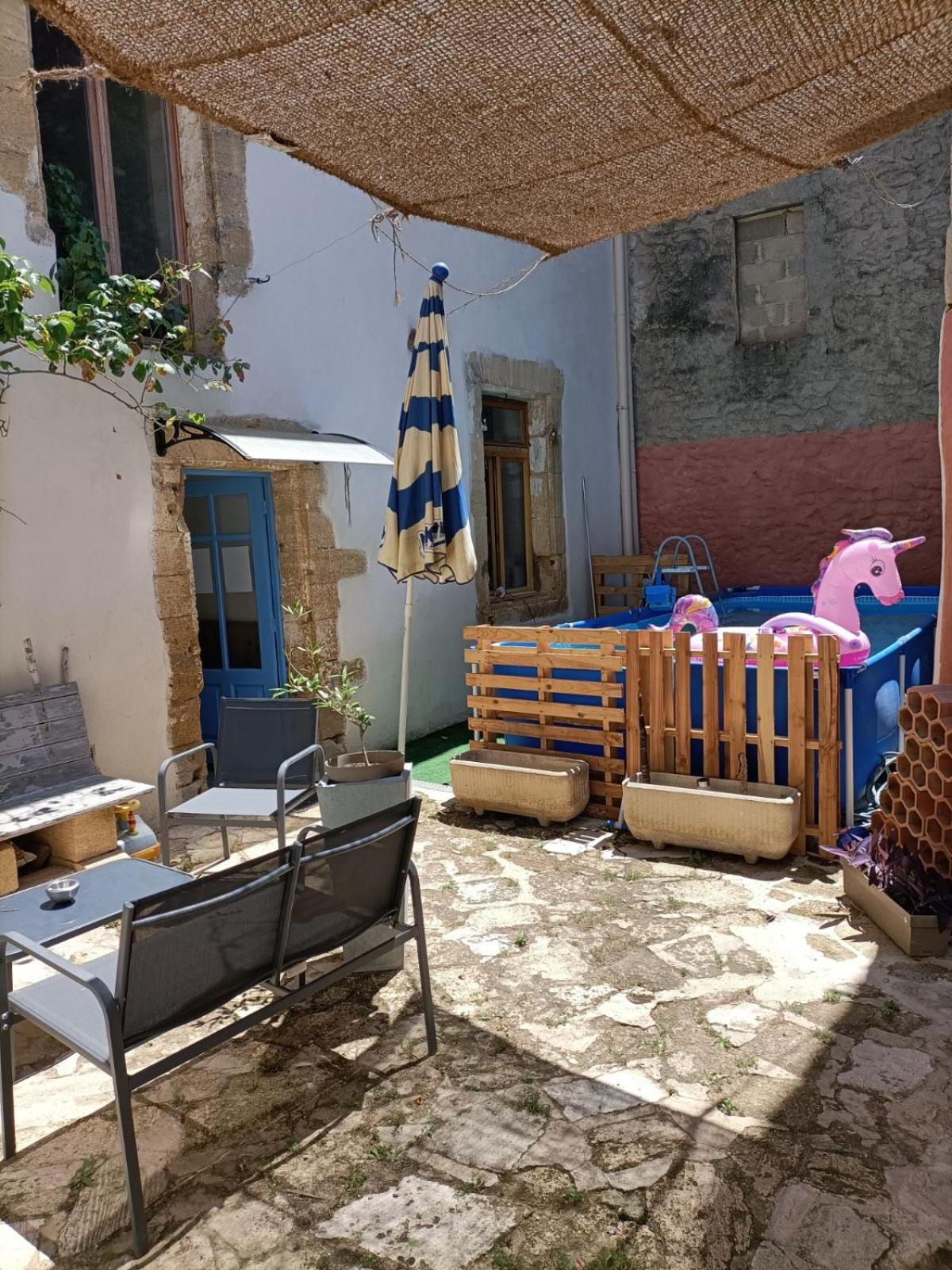 T2 Duplex "Chez Evelyne" Apartamento Remoulins Exterior foto